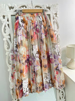 Load image into Gallery viewer, Pleated Skirt-Waist 38 to 42