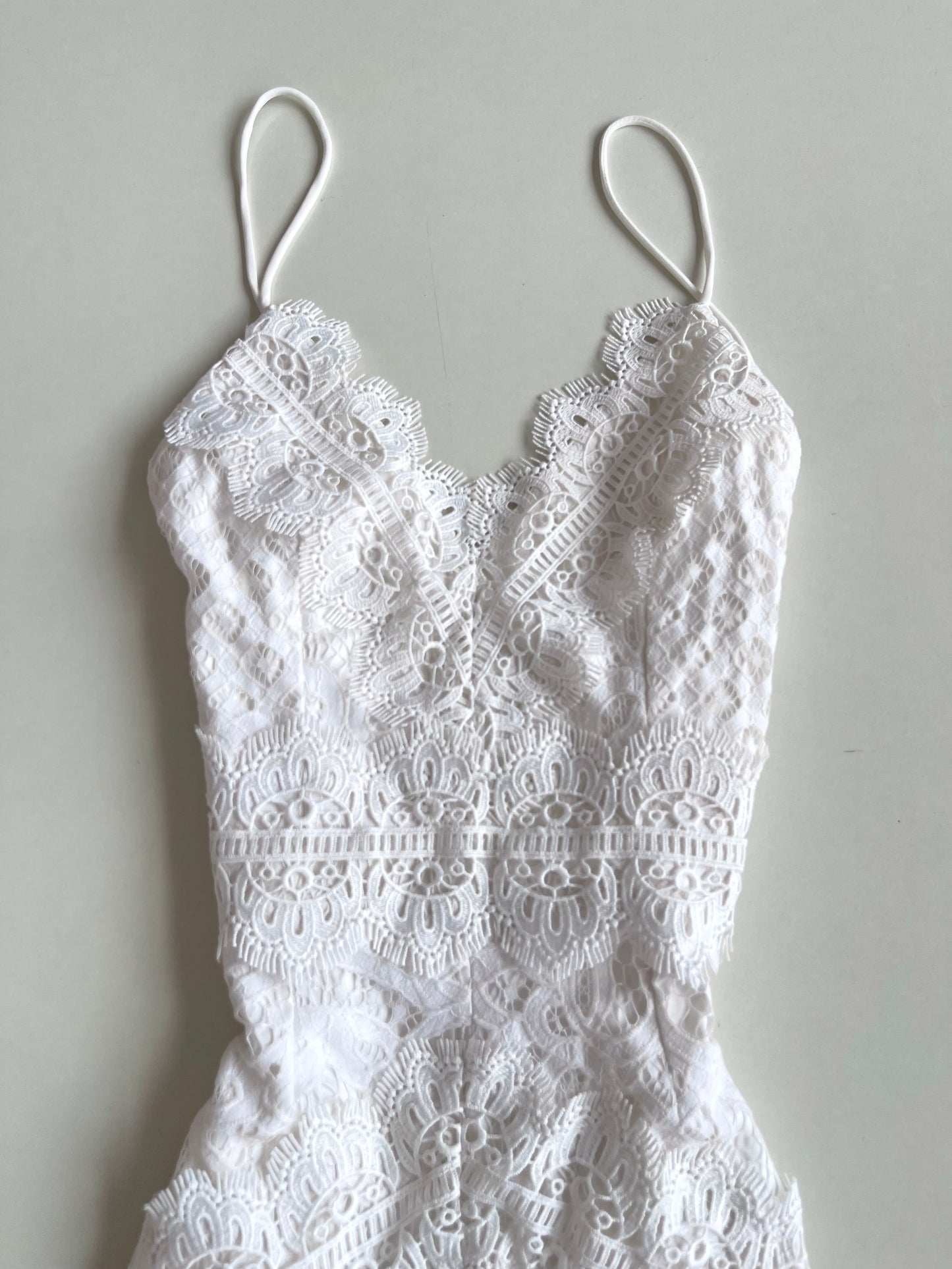 Saints Secrets Lacy Dress-Bust 32