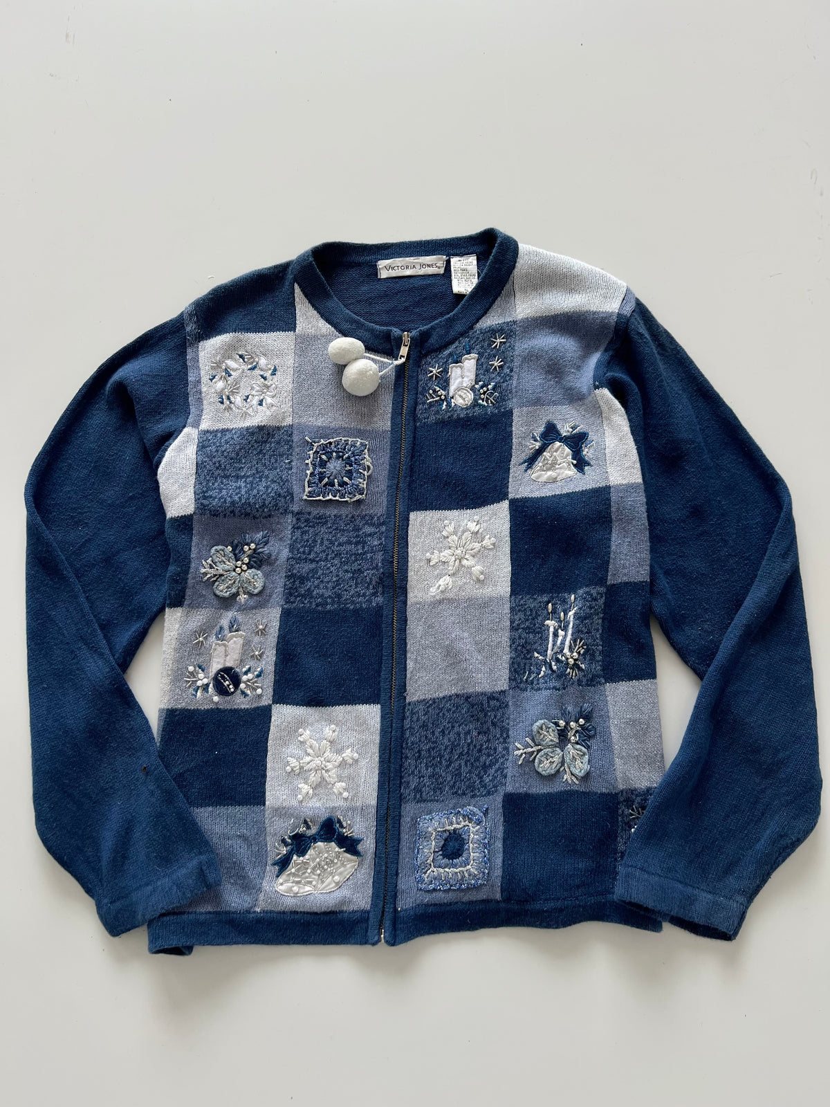 Victoria Jones Embroidered Christmas Zipper Sweater-Bust 48