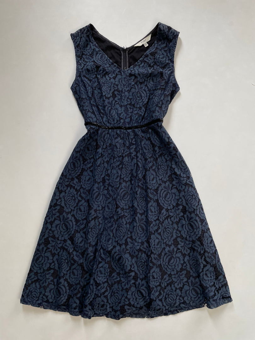 Y & Yuni Lacy Dress-Bust 34