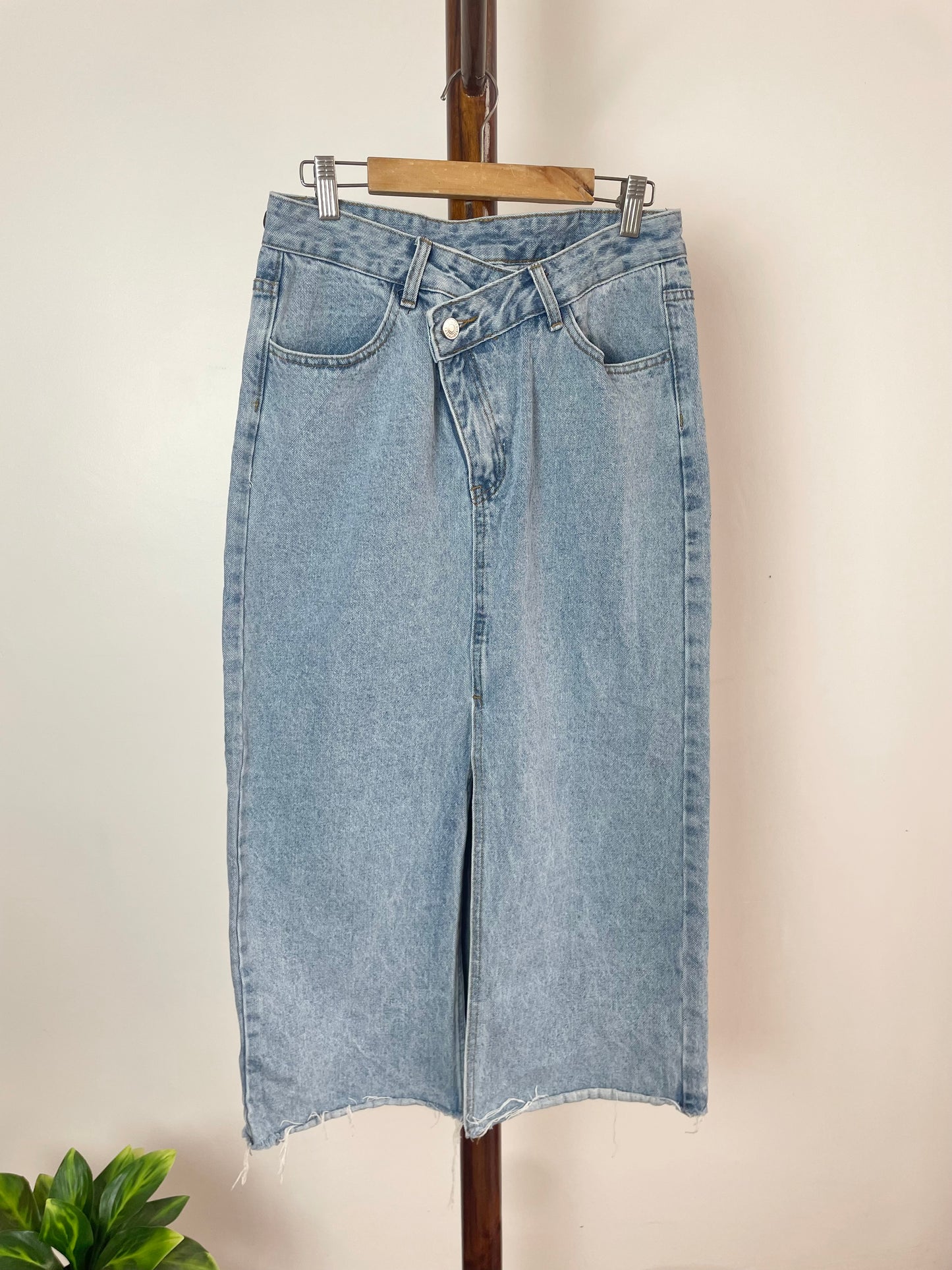 V-Cut Denim Skirt-Waist 30