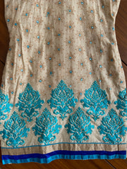 Sweetheart Neck Embroidered Kurta-Bust 30