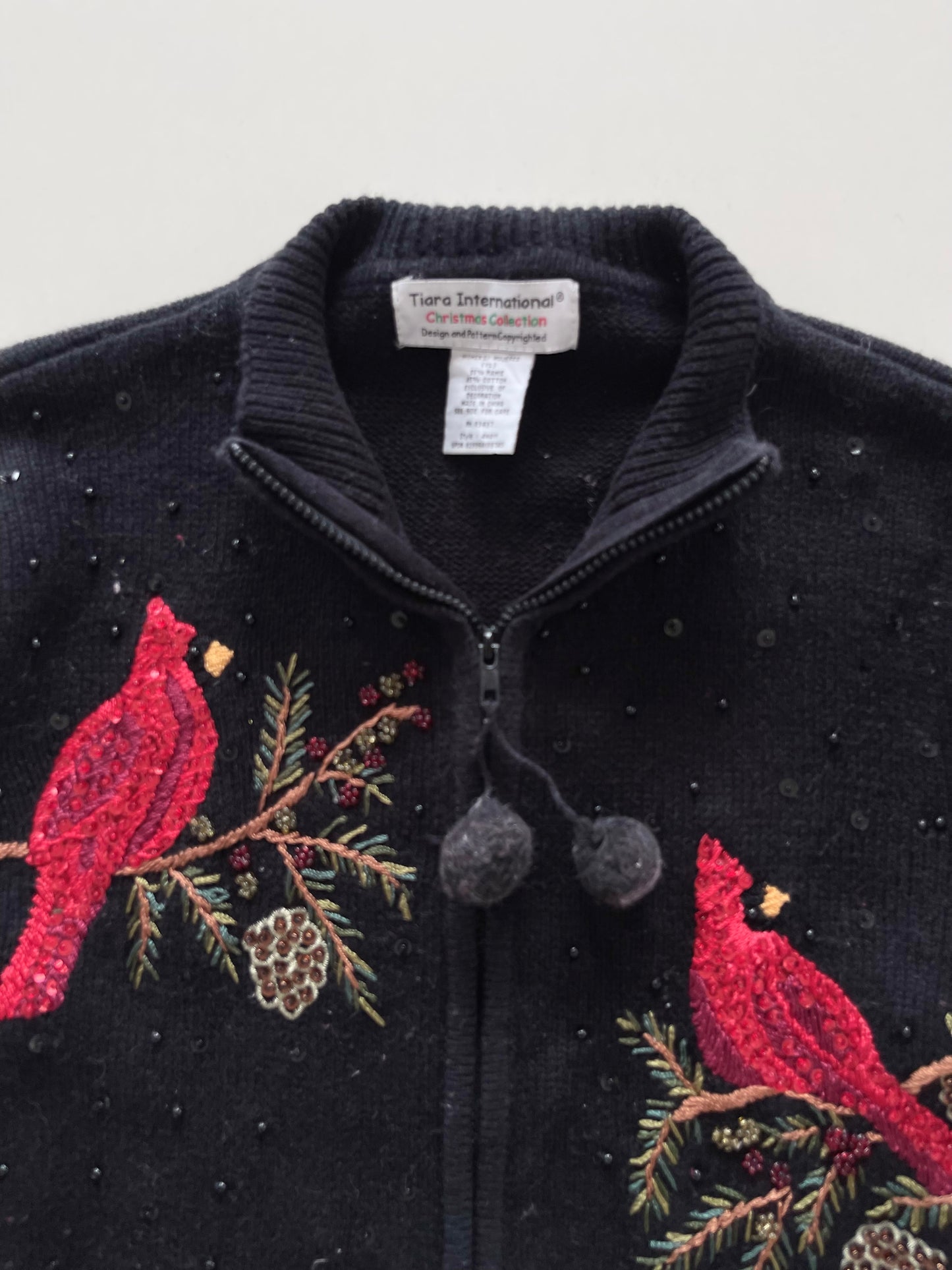 Tiara International Embroidered Vintage Zipper-Bust 46