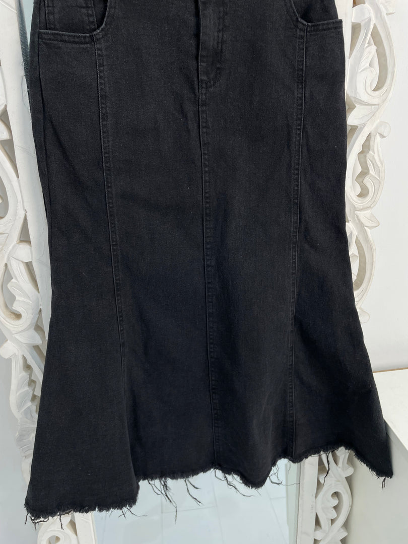 Xu Fia Denim Long Skirt-Waist 26