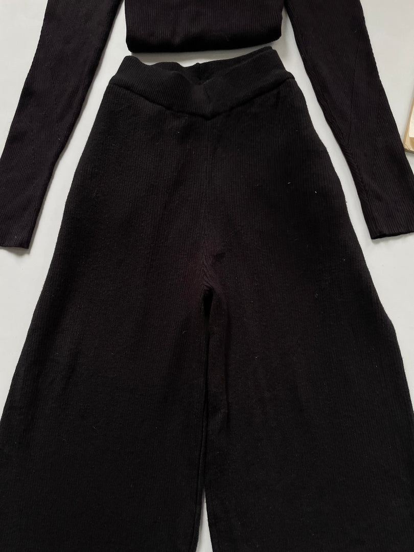 Time and Tru Warm Knitted Pants-Waist 34 to 38