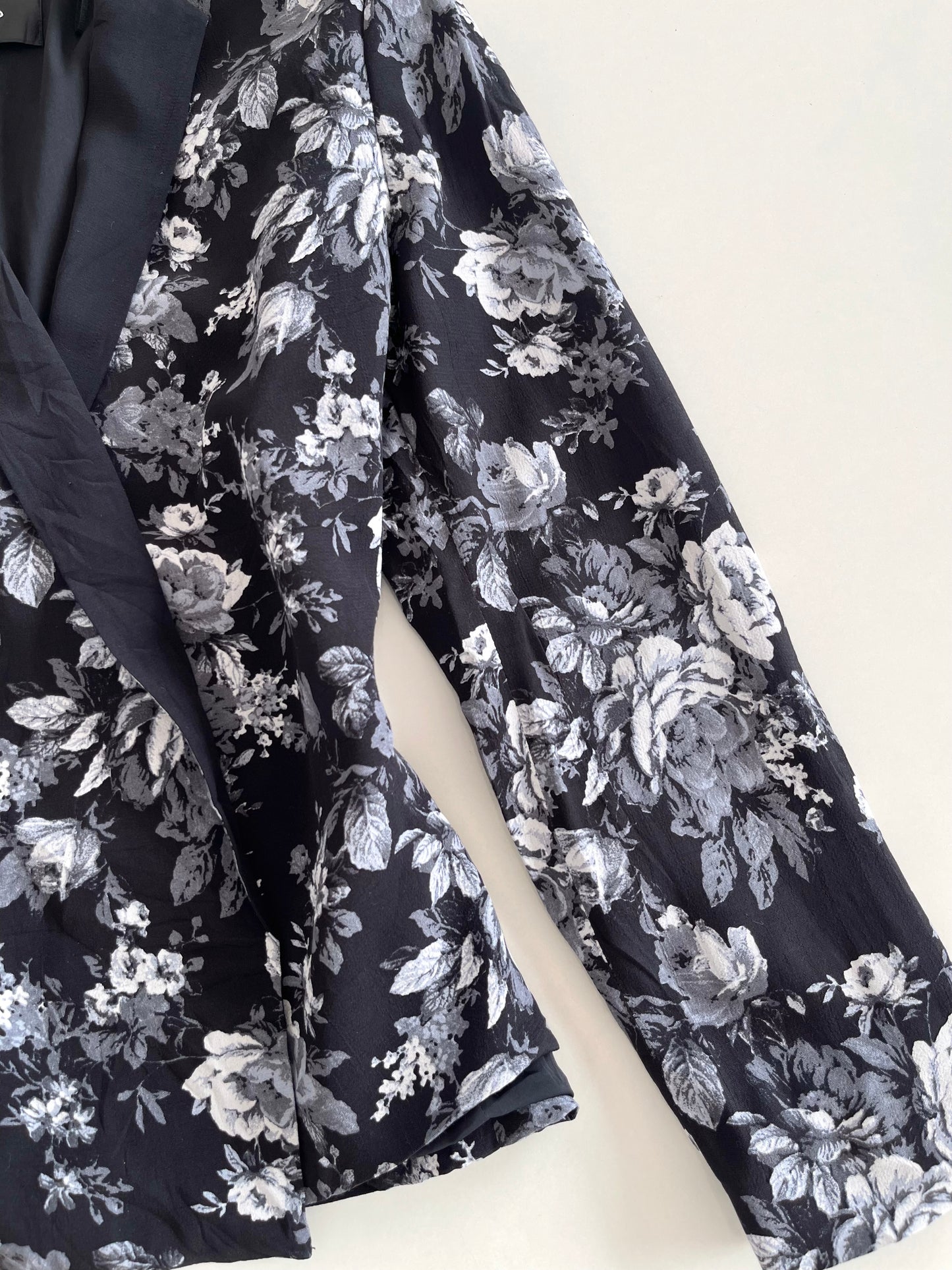 Mango Blazer-Bust 40