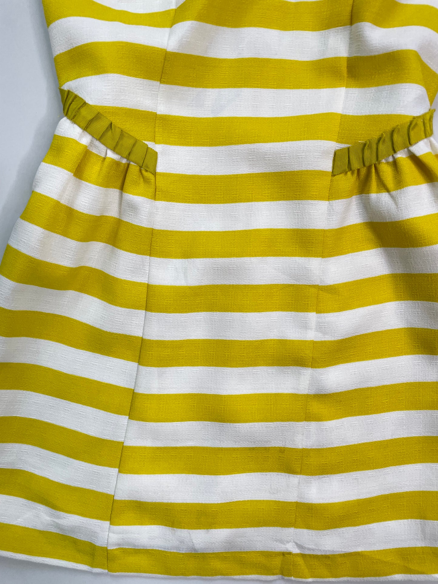 Dress-Bust 32