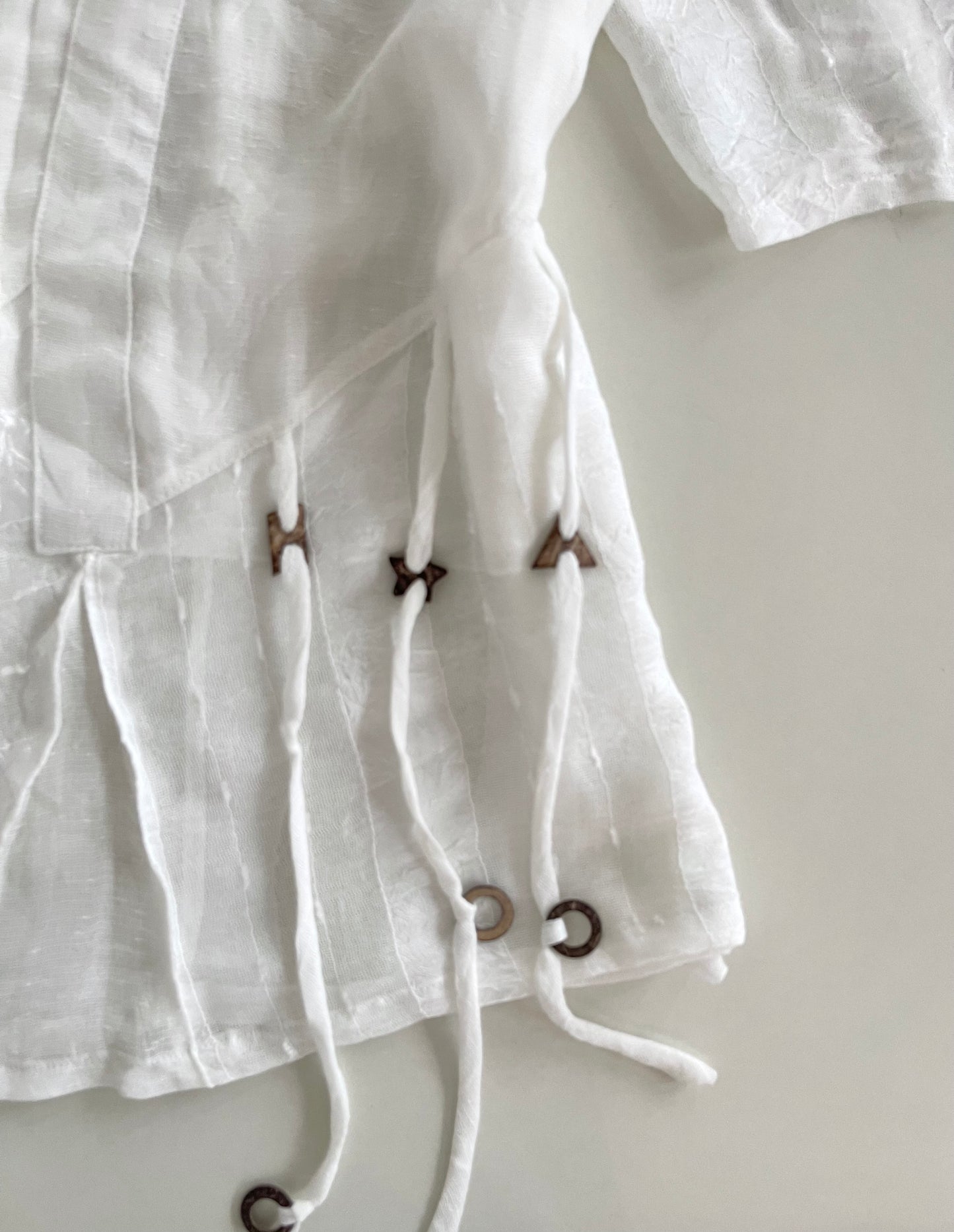 White Vintage Top-Bust 48