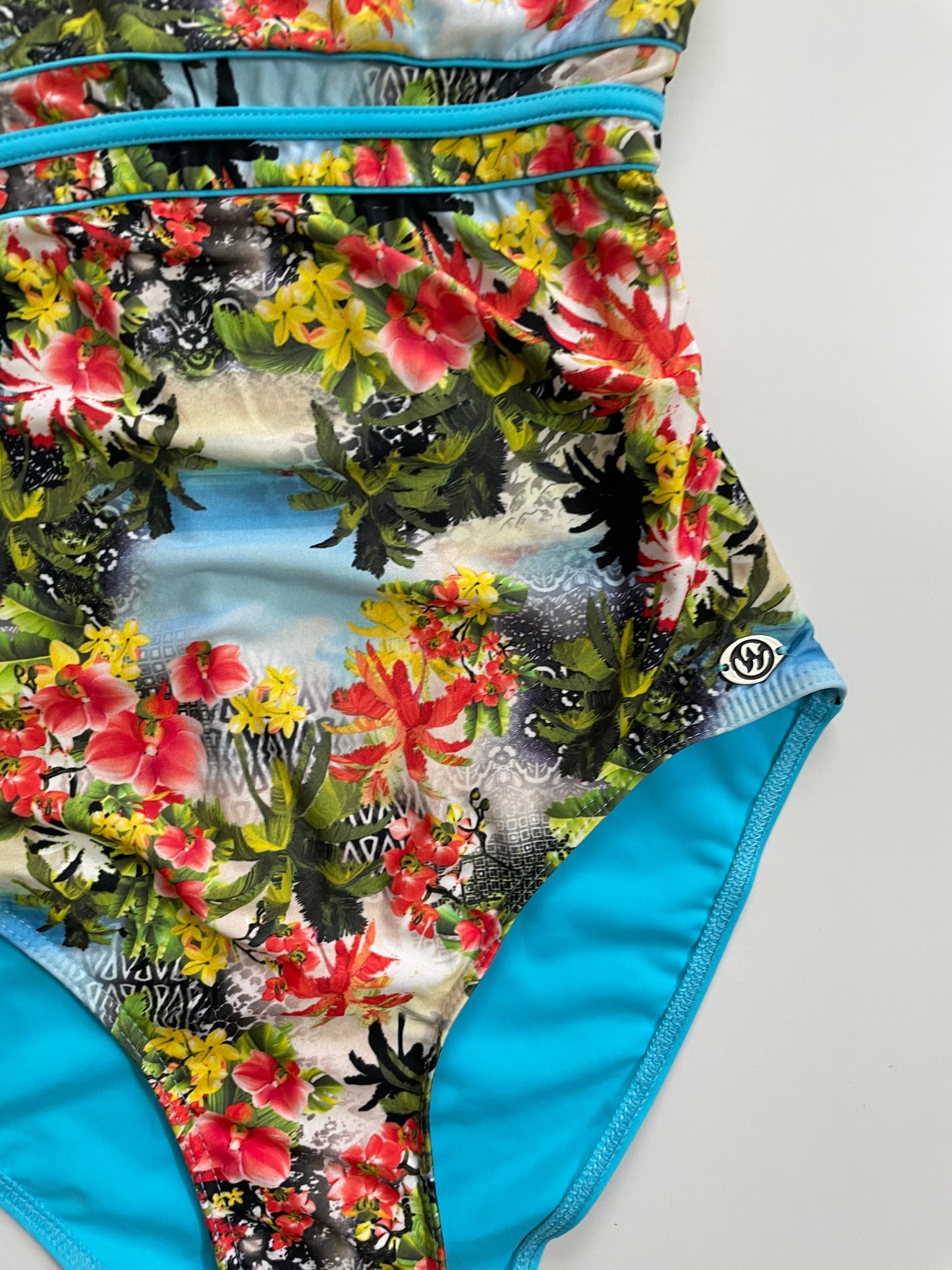 PRINTED HAWAI SWIMSUIT BUST - 34 to 36