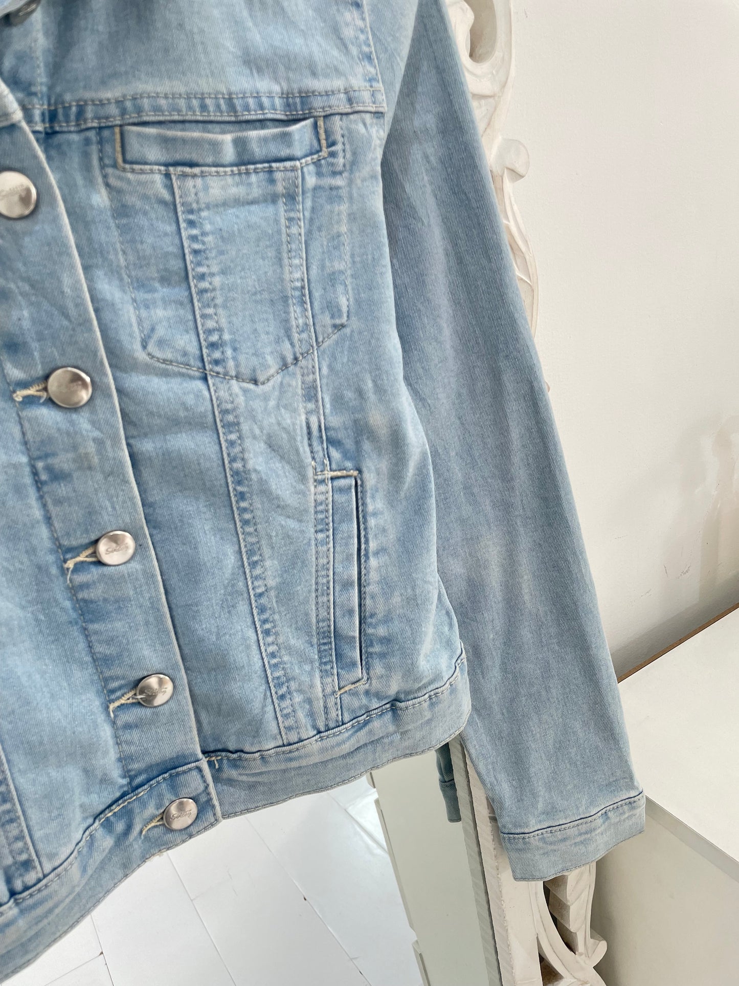 Sinsay Denimwear-Chest 32
