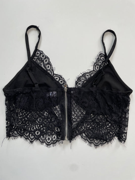 prettylittlething Top -Bust 30