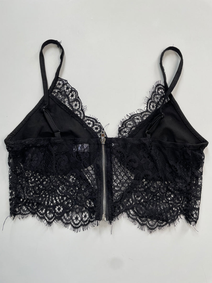 prettylittlething Top -Bust 30