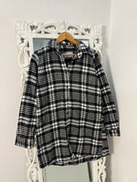 Load image into Gallery viewer, Merry Sweet Super Thick Shacket-Chest 40
