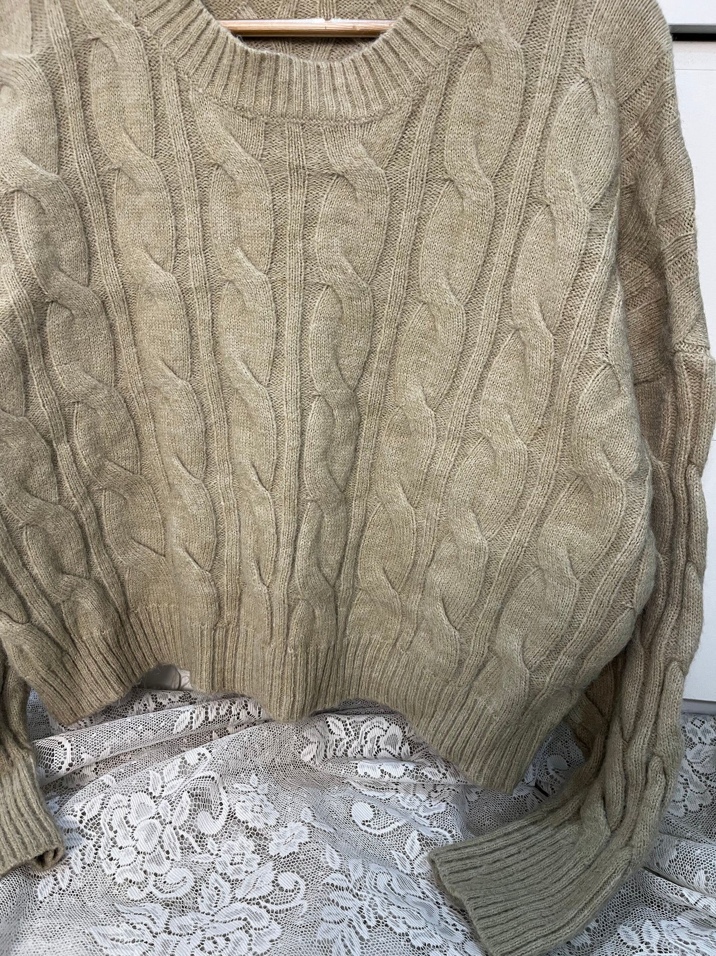 Cable Knit Chunky Soft Sweater-Bust 46
