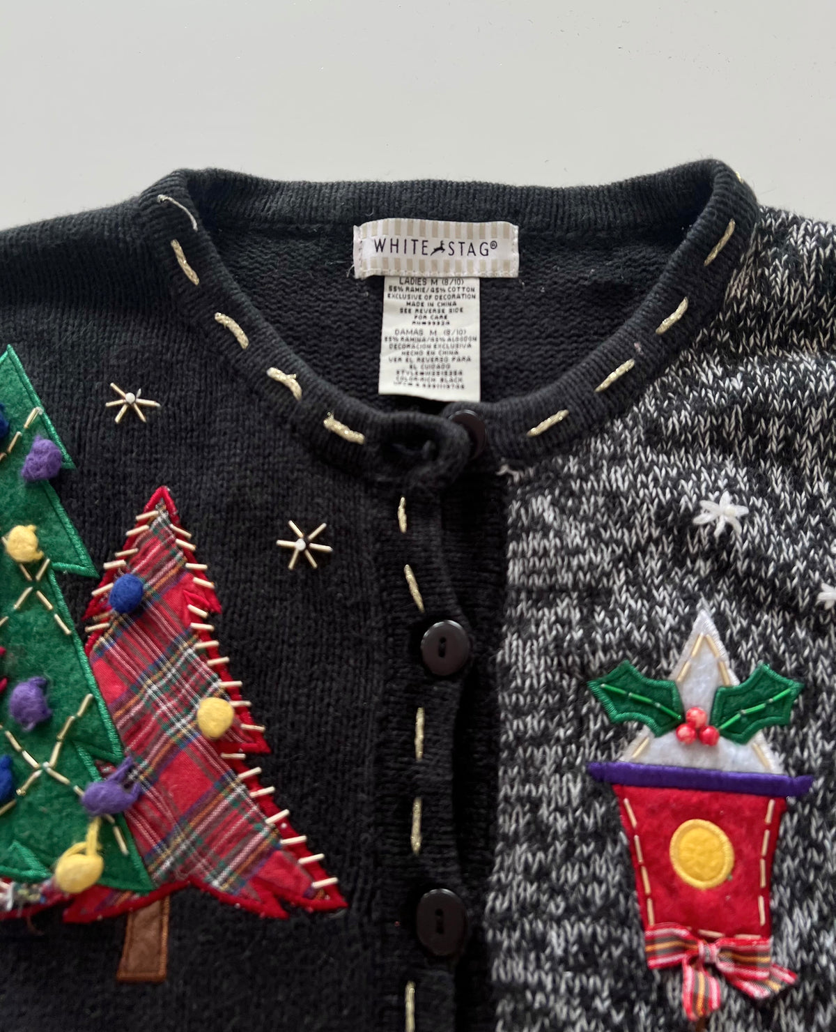 White Stag Embroidered Christmas Cardigan Sweater-Bust 42