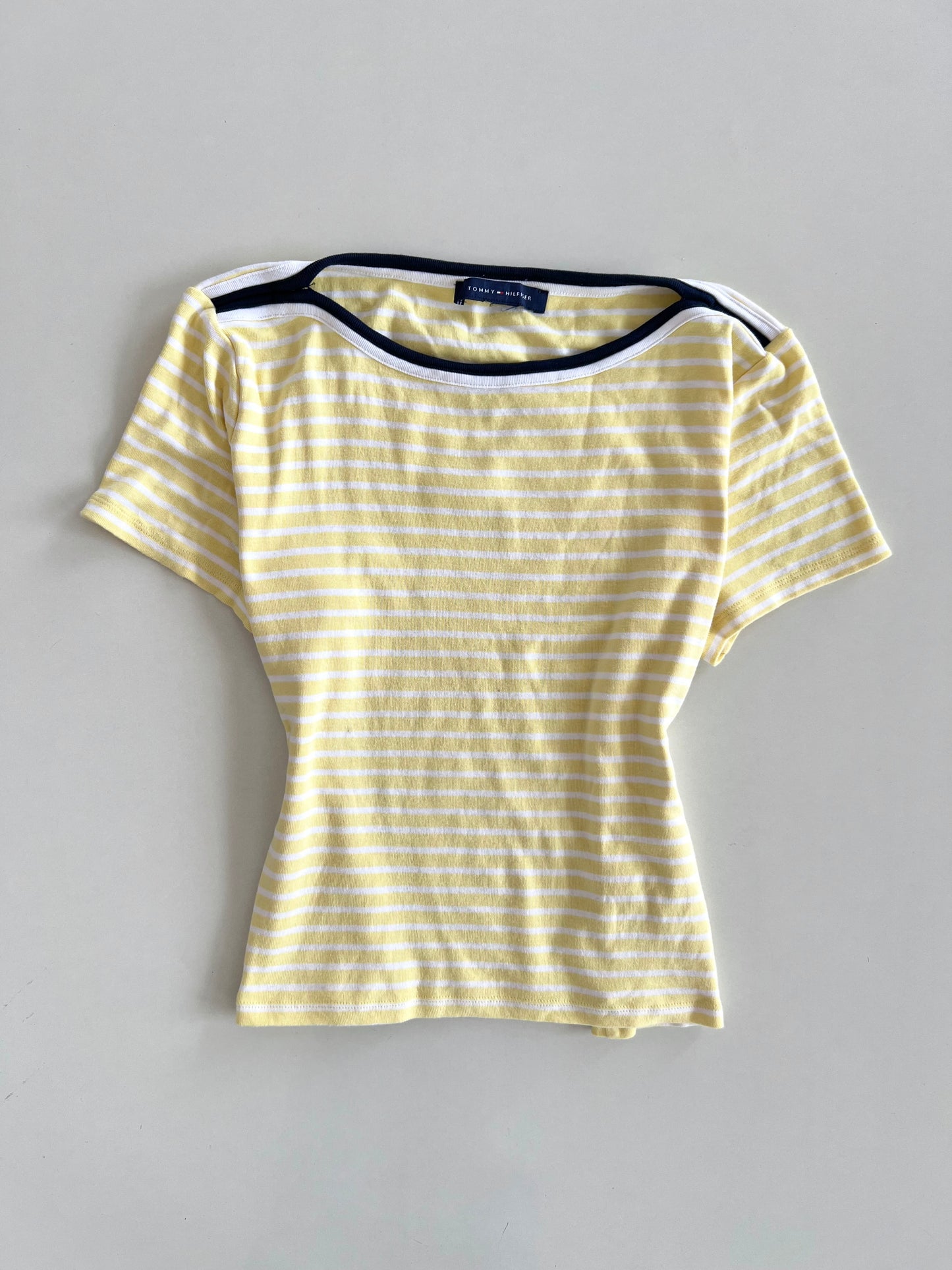 Tommy Hilfiger 100% Cotton VintageT-Shirt-Bust 44 to 46