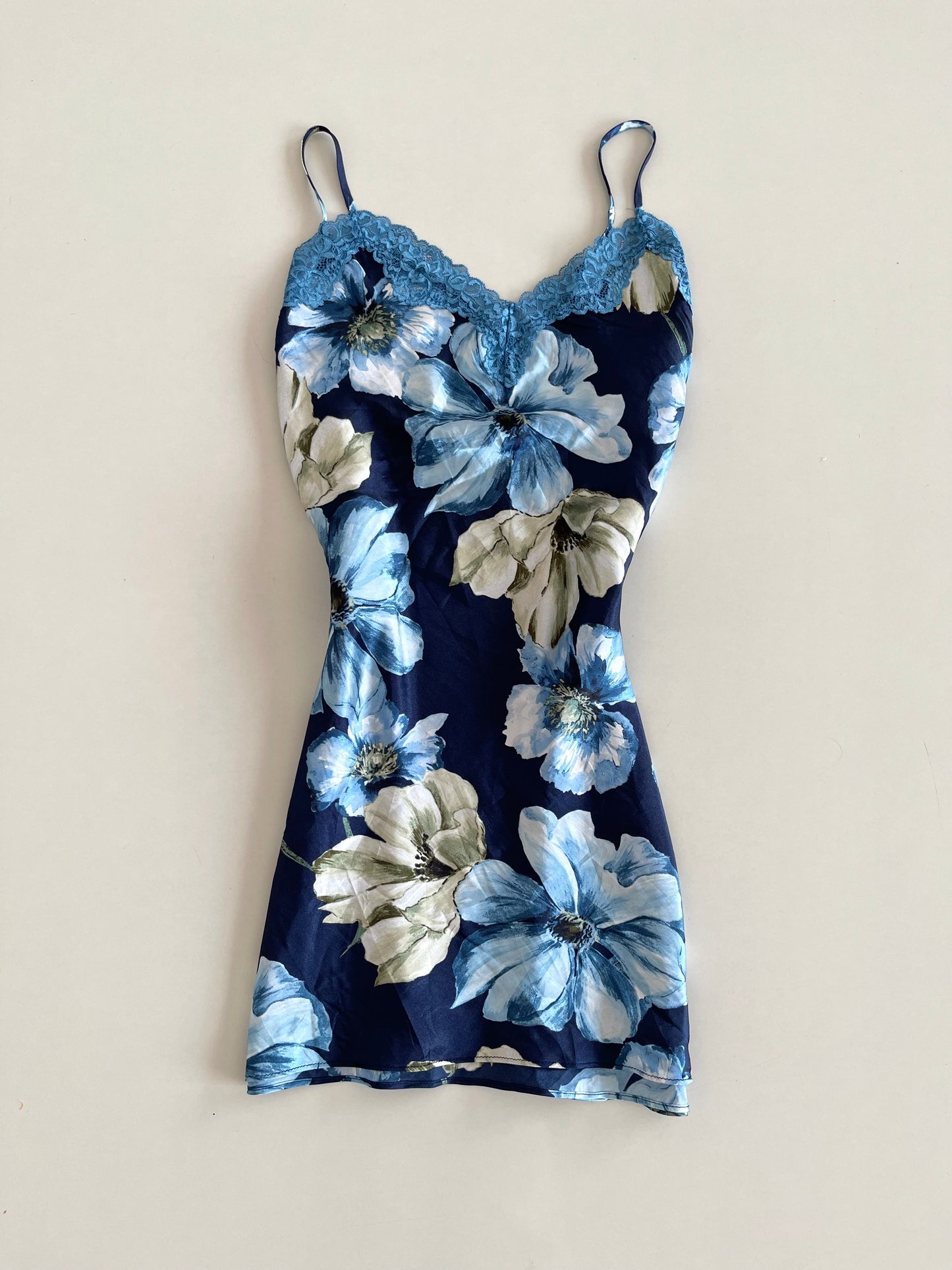 Linea Donatella Lacy Loungewear-Bust 44