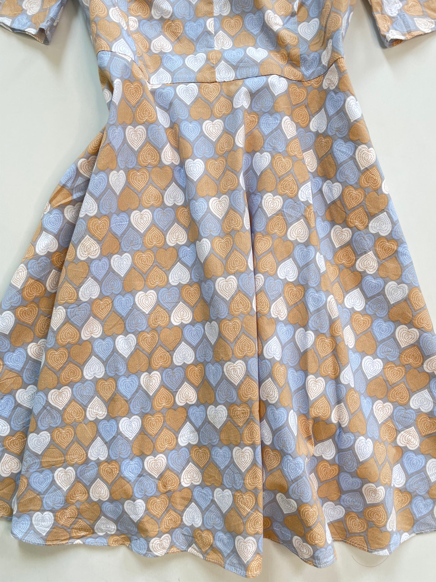 Dress-Bust 34