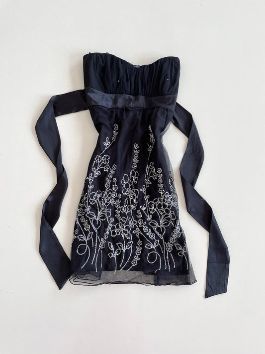 Frederick’s Embroidered Tube Vintage Dress-Bust 40 to 42