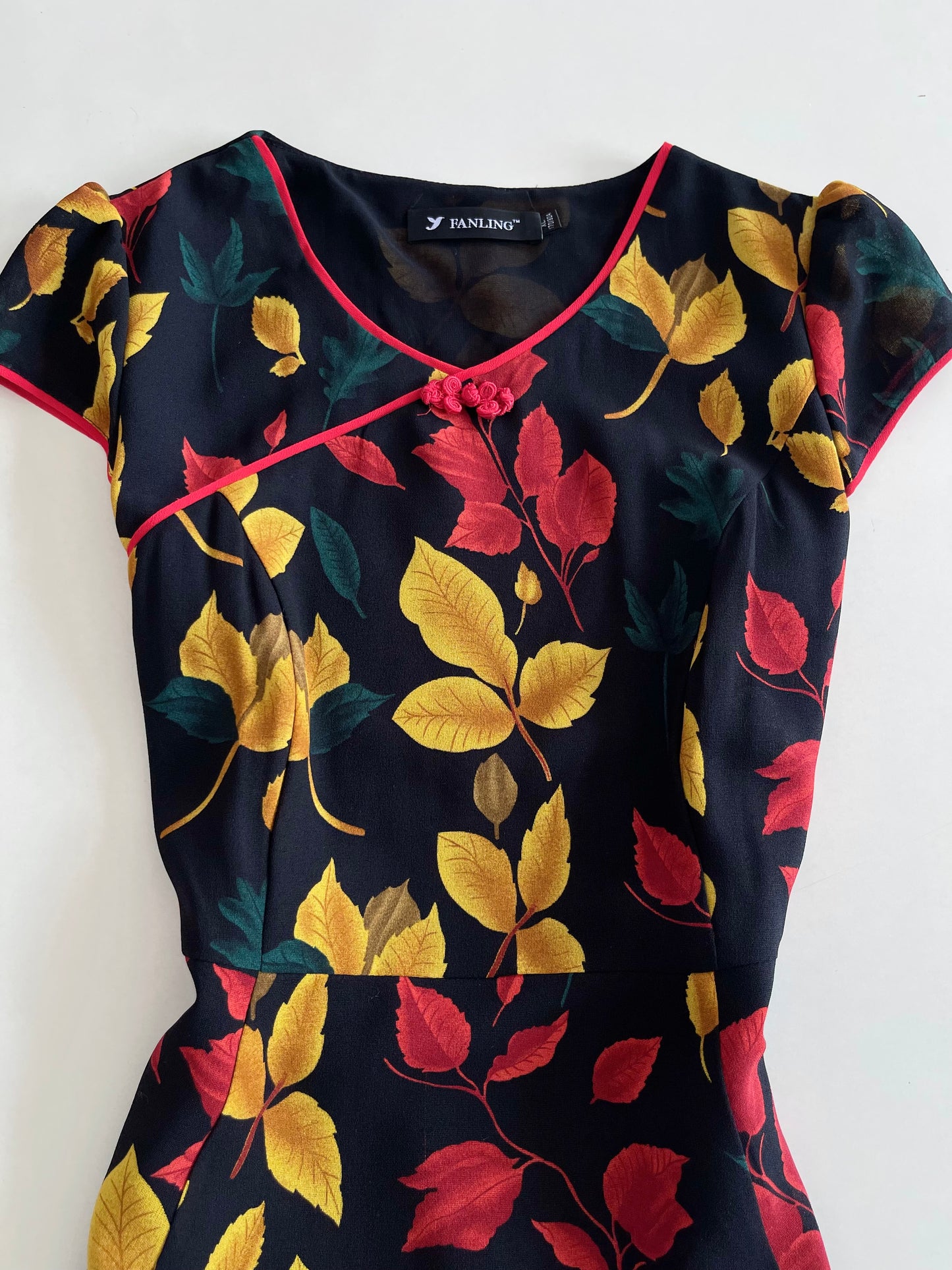 Fanling Dress-Bust 38