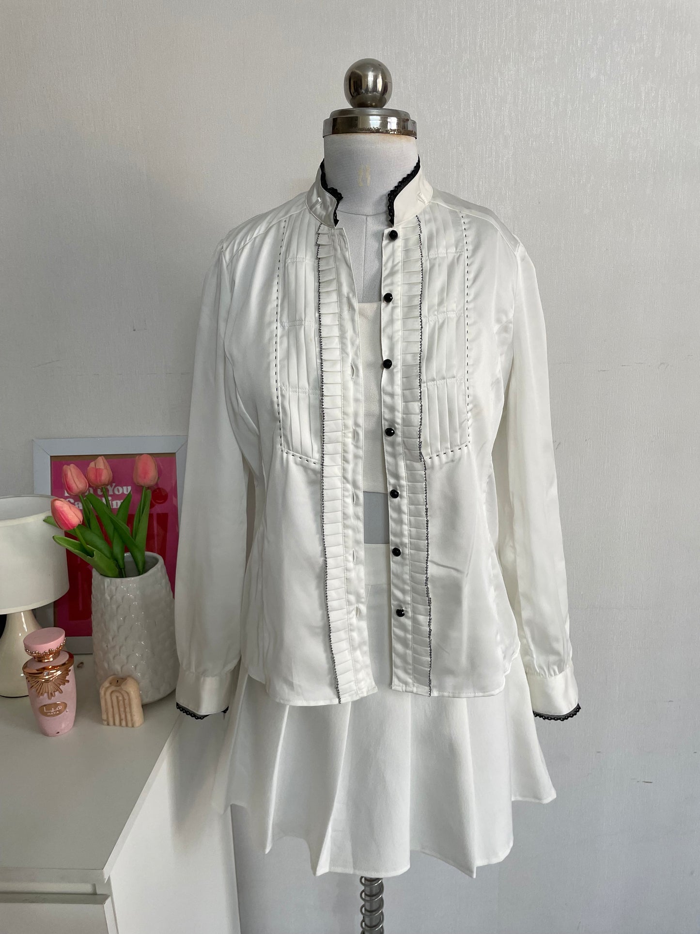 VOLL WHITE LACE SHIRT - BUST 36