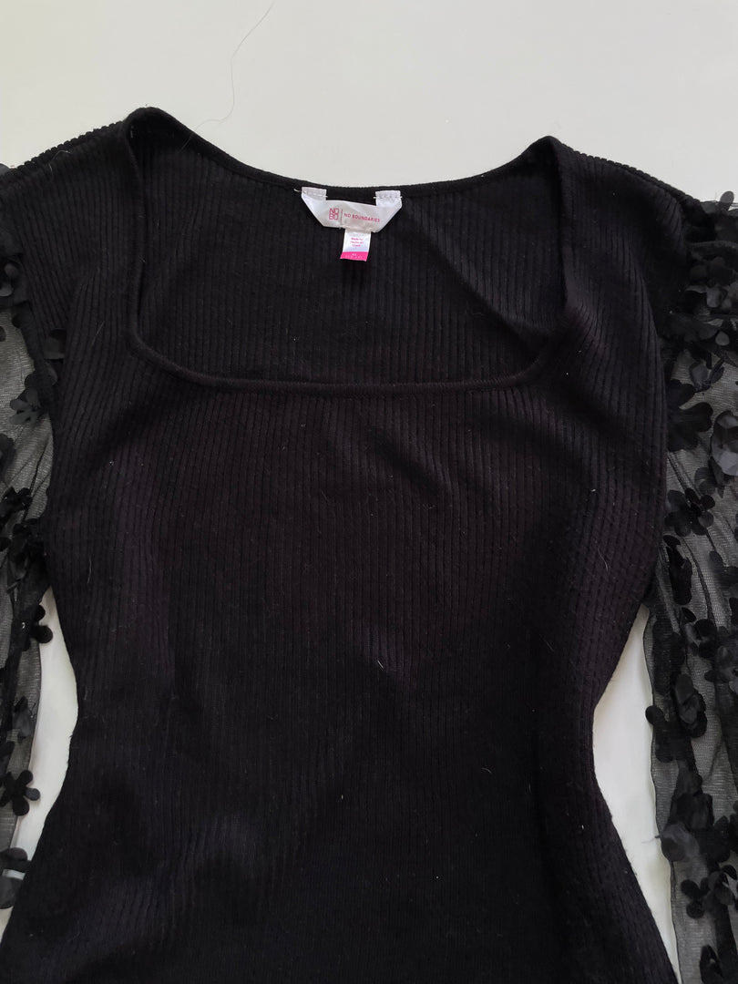 No Boundaries Pre Winter Top-Bust 38 to 42