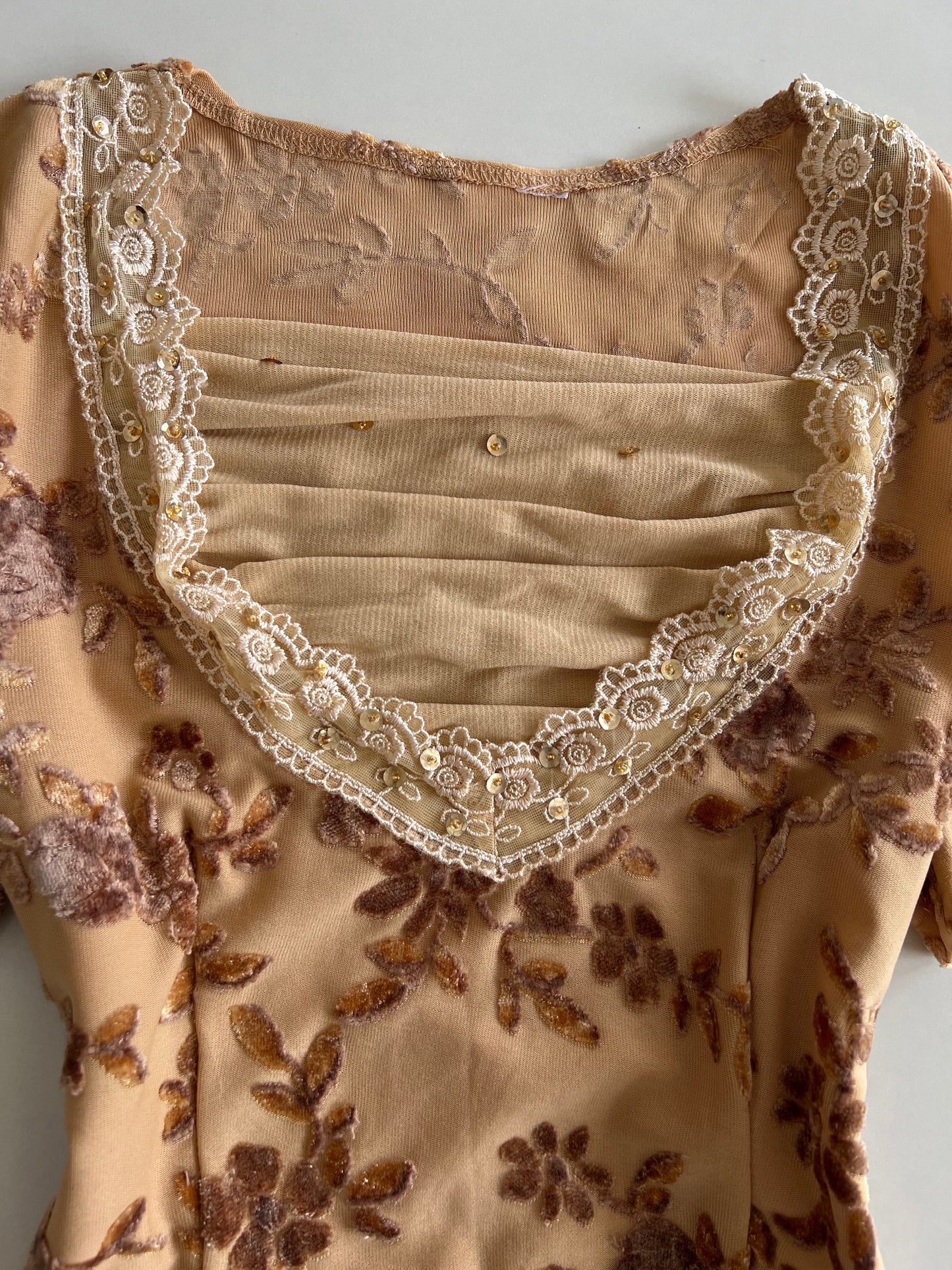 Vintage Top-Bust 36 to 38