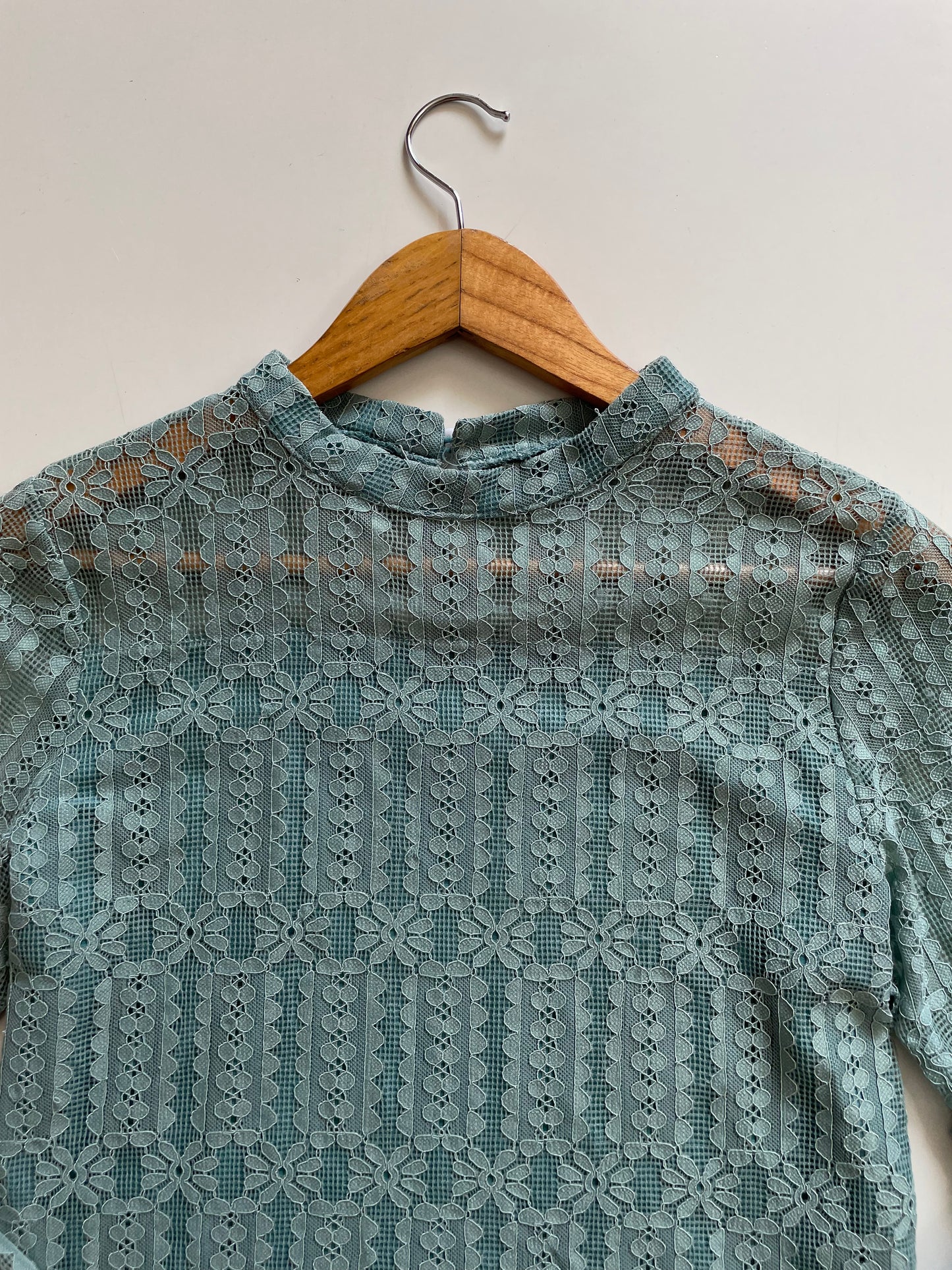 SEA GREEN LACE TOP - BUST 34 to 36