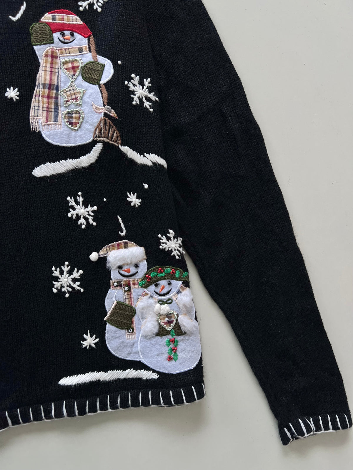 Country Door Christmas Embroidered Sweater-Bust 38