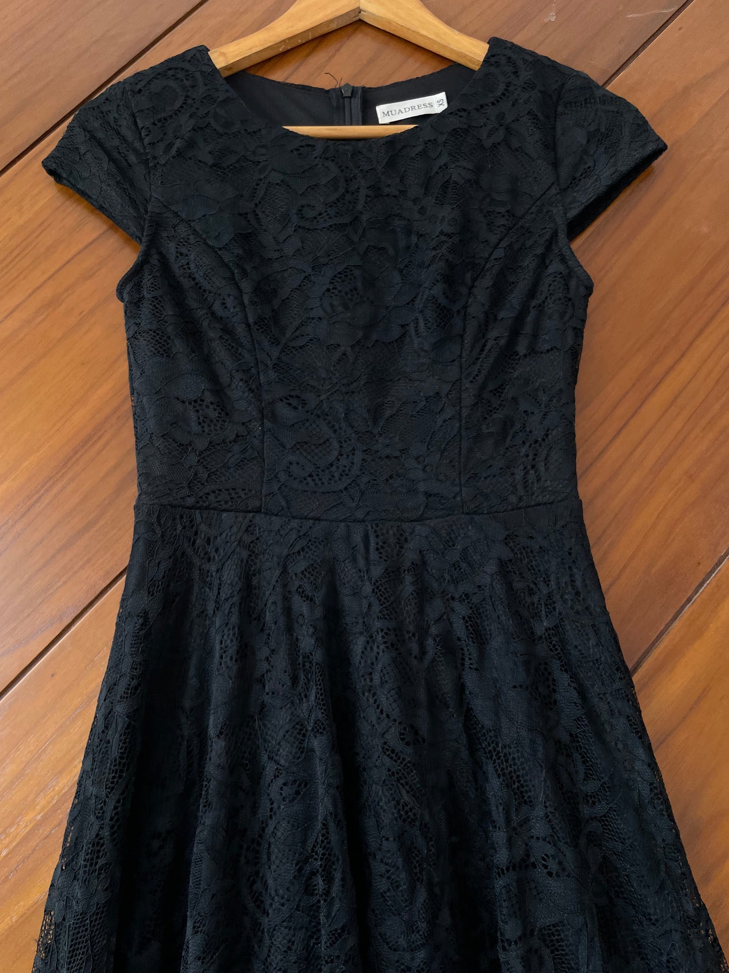 Black Lace Dress-Bust 30 to 32