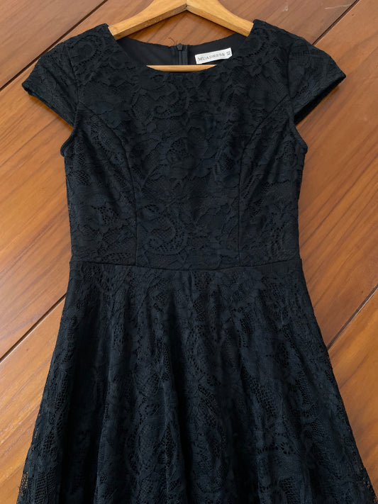Black Lace Dress-Bust 30 to 32