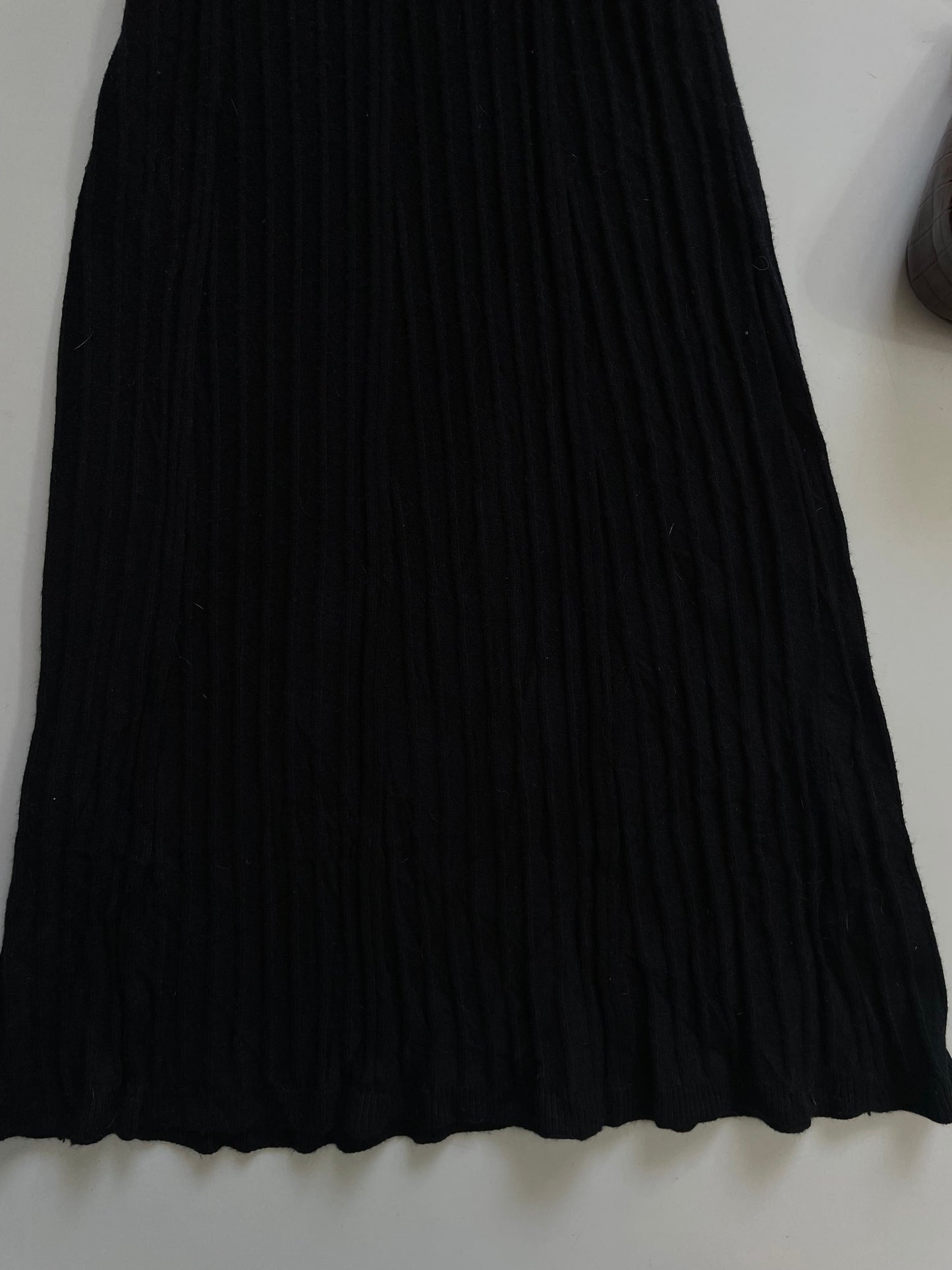 PLEATED BLACK SKIRT - WAIST 26 to 32