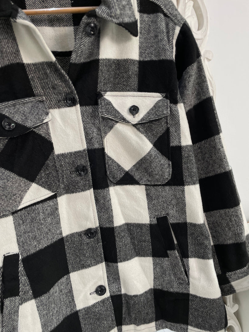 H&M Super Thick Shacket-Chest 46