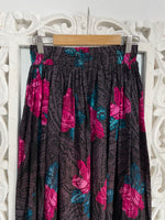 Load image into Gallery viewer, Long Skirt-Waist 28 to 34
