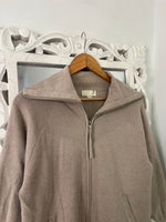 Load image into Gallery viewer, Zipper Sweater-Bust 38
