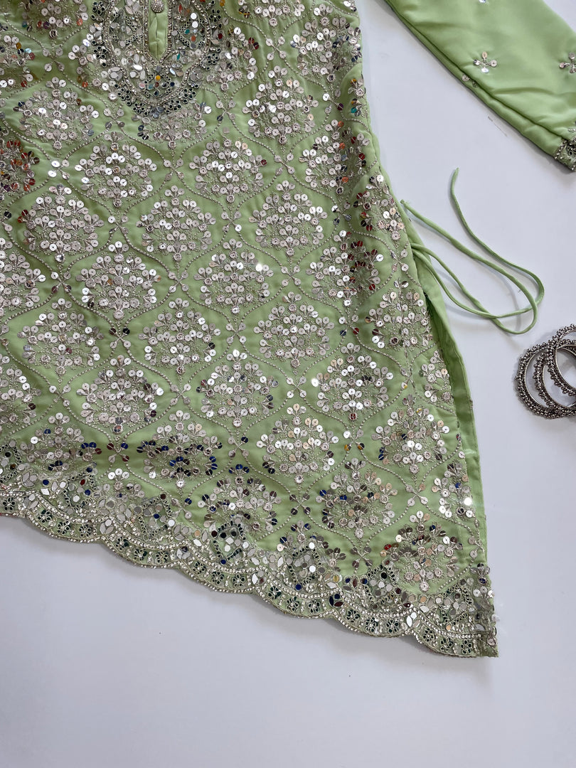 Rare Heavily Embroidered Asymmetric Kurti-Bust 34