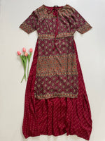 Load image into Gallery viewer, INDYA MAROON PRINTED KURTI - BUST 36
