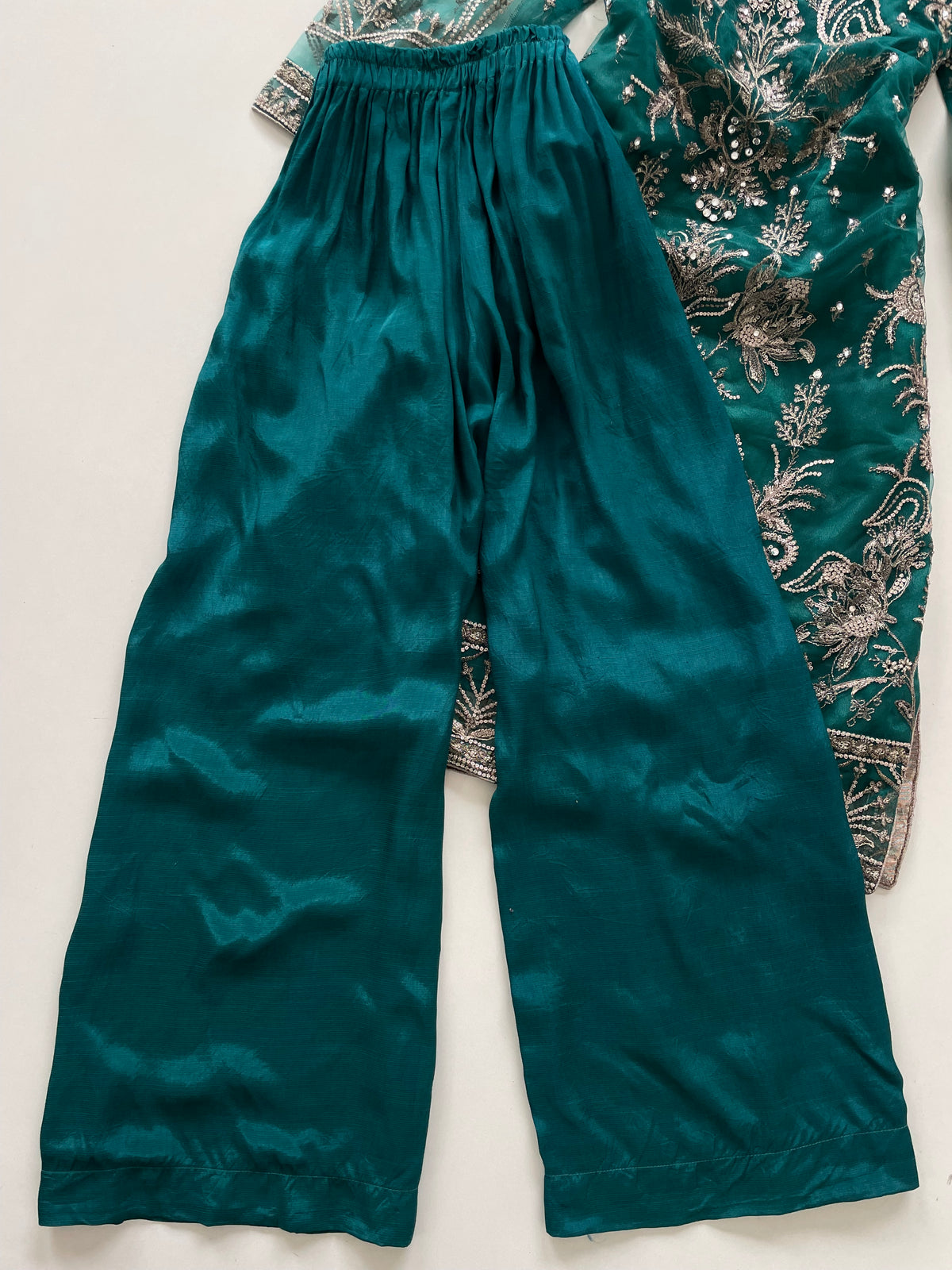 Embroidered Kurta & Plazo Set-Bust 40 Plazo-Waist 34 to 38