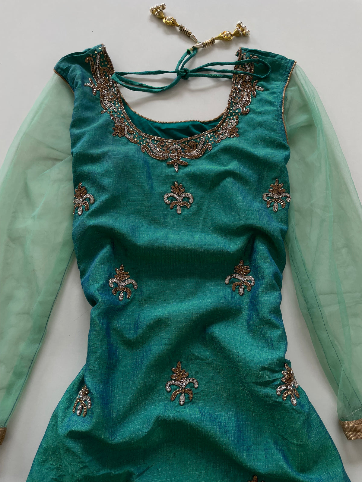 Embroidered Desi Kurta-Bust 36