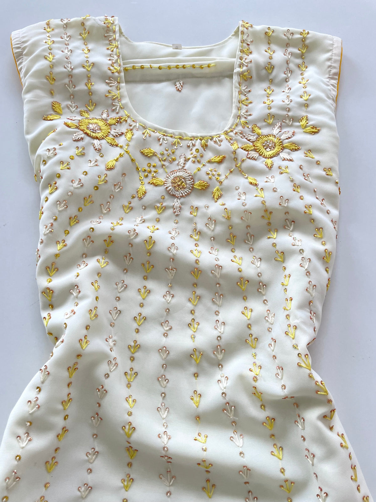 Embroidered Desi Kurta-Bust 40