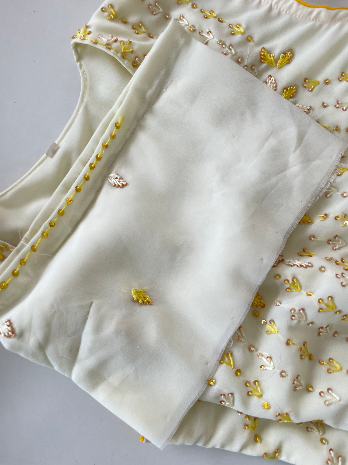 Embroidered Desi Kurta-Bust 40